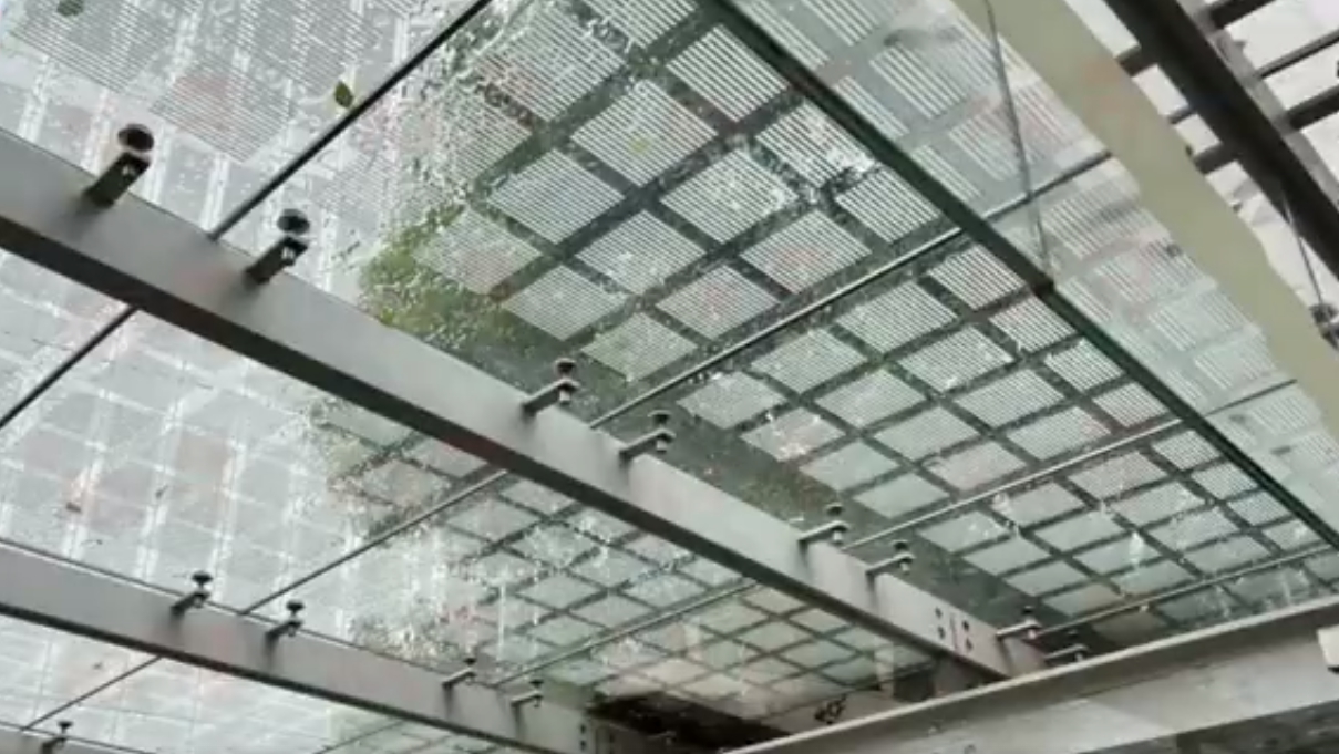 Kunxing Glass ---- Skylight Laminated Glass In Public Area