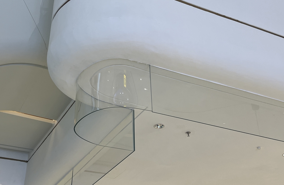 curved safety glass smoke barriers for shopping mall